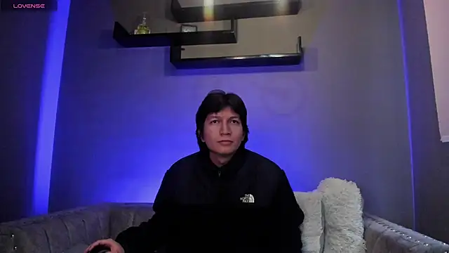 Golden-Boyy online show from February 2025 11:57:02 AM