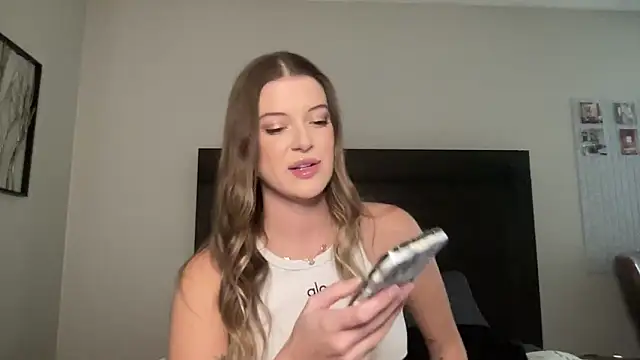 Snapshot of rileydepp chatting on December 2025 10:20:02 PM rileydepp online show from December 2025 10:20:02 PM