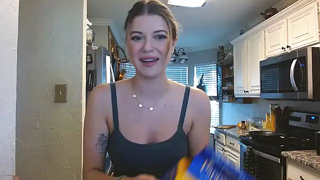 Snapshot of rileydepp chatting on February 2025 10:31:01 PM rileydepp online show from February 2025 10:31:01 PM