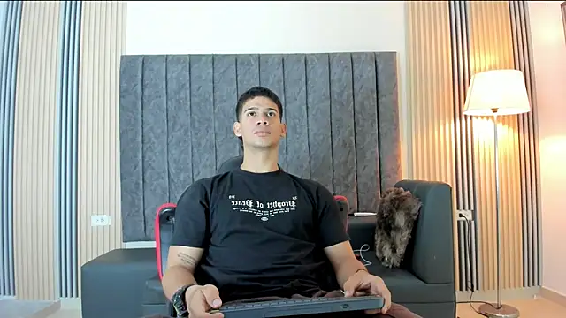 ANDRES STUD online show from September 2025 04:46:01 AM