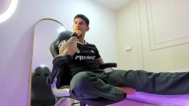 ANDRES STUD online show from June 2026 03:29:02 AM
