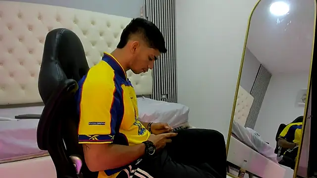 ANDRES STUD online show from March 2026 03:41:01 AM