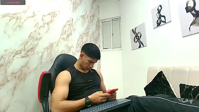 ANDRES STUD online show from December 2025 04:14:01 AM