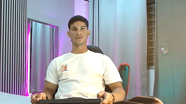 ANDRES STUD online show from September 2025 03:28:01 AM