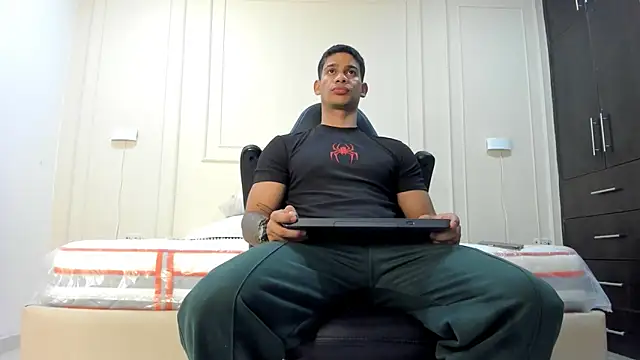 ANDRES STUD online show from May 2026 03:37:01 AM