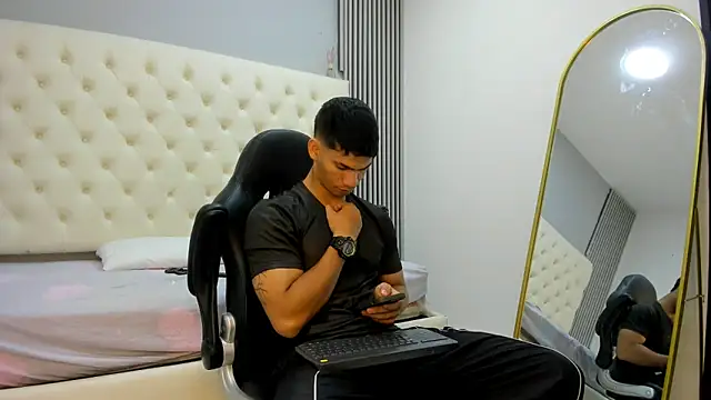 ANDRES STUD online show from March 2026 03:52:01 AM