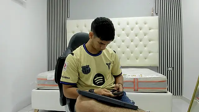 ANDRES STUD online show from March 2026 04:34:02 AM