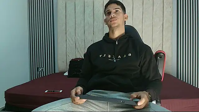 ANDRES STUD online show from September 2025 04:19:02 AM