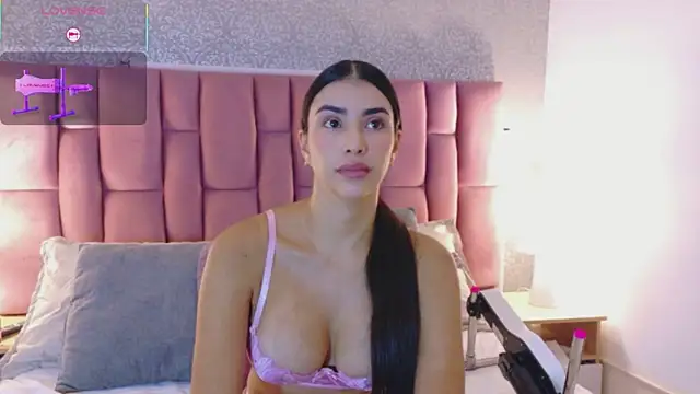 FelicityAdams online show from February 2026 03:00:01 PM