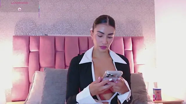 FelicityAdams online show from February 2026 02:47:01 PM