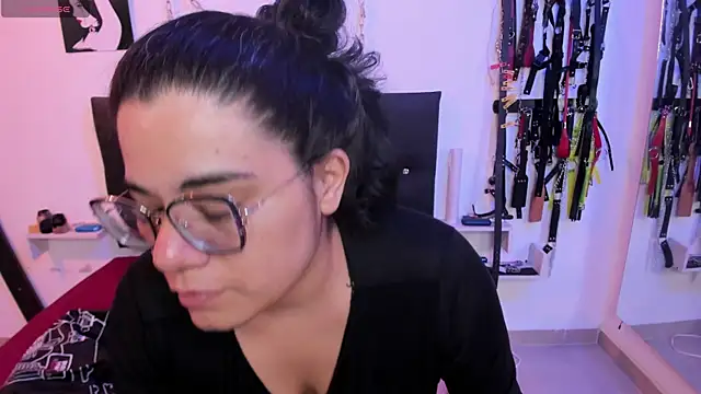 Snapshot of Julieta_Carden_ chatting on June 2026 07:41:01 PM Julieta Carden online show from June 2026 07:41:01 PM