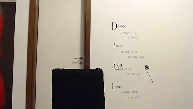 Eva Eldis online show from November 2025 03:59:02 PM