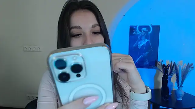 Snapshot of Eva_Eldis chatting on March 2025 04:25:01 PM Eva Eldis online show from March 2025 04:25:01 PM