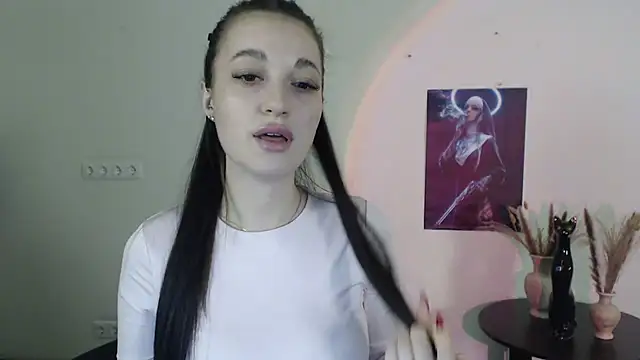 Snapshot of Eva_Eldis chatting on March 2025 07:37:01 PM Eva Eldis online show from March 2025 07:37:01 PM