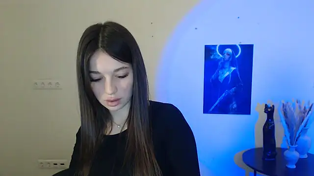 Snapshot of Eva_Eldis chatting on February 2025 04:06:01 PM Eva Eldis online show from February 2025 04:06:01 PM