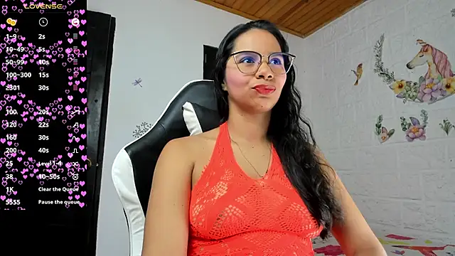 alisson hoffman05 online show from April 2026 09:43:02 PM