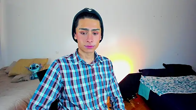 Snapshot of steve__gray chatting on March 2025 06:50:02 PM steve gray online show from March 2025 06:50:02 PM