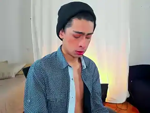 Snapshot of steve__gray chatting on February 2025 02:16:01 PM steve gray online show from February 2025 02:16:01 PM