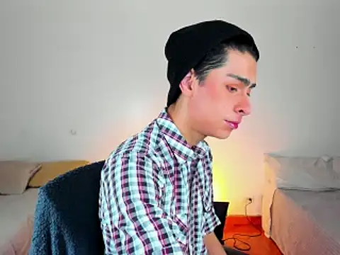 Snapshot of steve__gray chatting on February 2025 03:19:02 PM steve gray online show from February 2025 03:19:02 PM