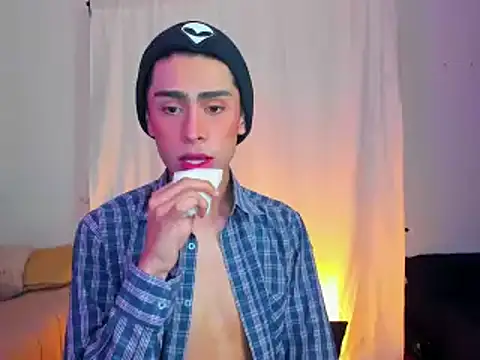 Snapshot of steve__gray chatting on February 2025 02:13:02 PM steve gray online show from February 2025 02:13:02 PM