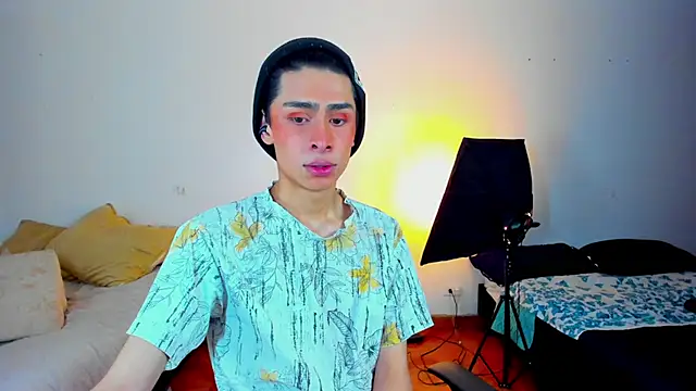 Snapshot of steve__gray chatting on March 2025 06:53:02 PM steve gray online show from March 2025 06:53:02 PM