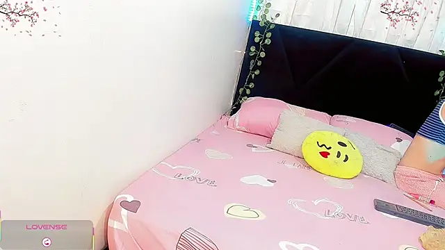 Irina milkmaid online show from April 2026 07:21:02 PM