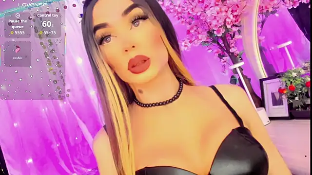 Irina milkmaid online show from December 2025 07:25:02 PM