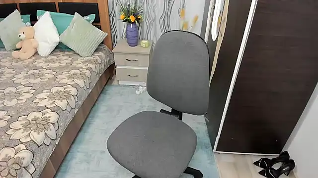 NoraJohnson6 online show from March 2025 09:40:01 AM