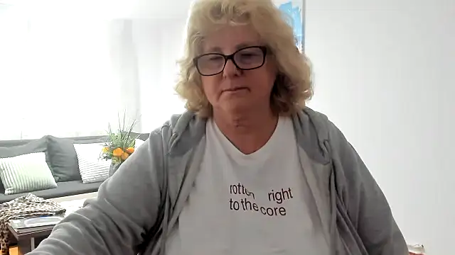 NoraJohnson6 online show from September 2025 08:32:01 AM