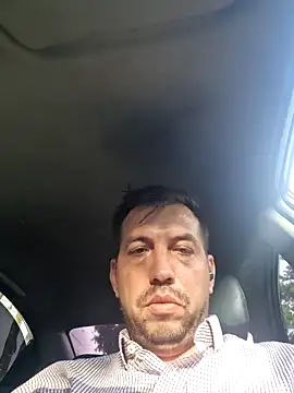 Snapshot of reyarturs13 chatting on February 2025 09:52:01 PM reyarturs13 online show from February 2025 09:52:01 PM