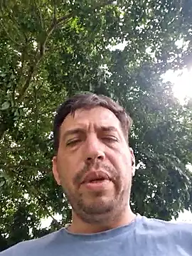 Snapshot of reyarturs13 chatting on February 2025 06:55:01 PM reyarturs13 online show from February 2025 06:55:01 PM