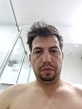 Snapshot of reyarturs13 chatting on March 2025 04:02:01 PM reyarturs13 online show from March 2025 04:02:01 PM