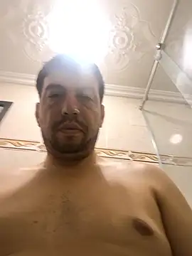 Snapshot of reyarturs13 chatting on March 2026 09:26:02 PM reyarturs13 online show from March 2026 09:26:02 PM