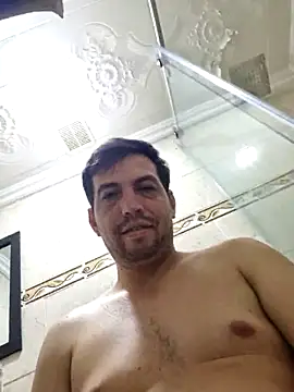 Snapshot of reyarturs13 chatting on March 2025 04:41:02 AM reyarturs13 online show from March 2025 04:41:02 AM