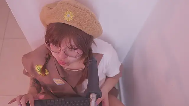 Snapshot of Neekito_ chatting on November 2025 07:52:02 PM Neekito online show from November 2025 07:52:02 PM