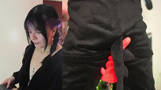 Snapshot of Neekito_ chatting on December 2025 07:41:01 PM Neekito online show from December 2025 07:41:01 PM