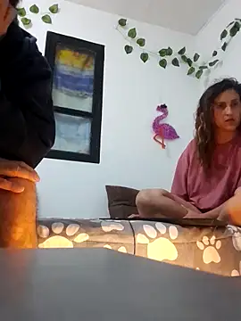 jeans and emma online show from September 2025 12:28:02 AM