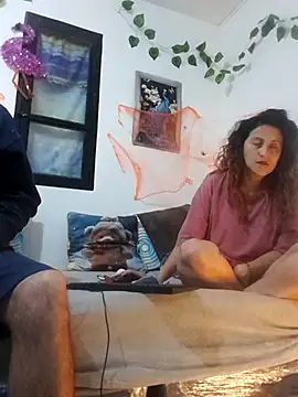 Snapshot of jeans_and_emma chatting on October 2025 01:37:02 AM jeans and emma online show from October 2025 01:37:02 AM