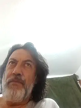 Snapshot of jeans_and_emma chatting on December 2025 07:25:01 AM jeans and emma online show from December 2025 07:25:01 AM