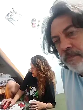 Snapshot of jeans_and_emma chatting on November 2025 12:48:02 AM jeans and emma online show from November 2025 12:48:02 AM