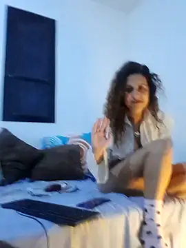 jeans and emma online show from September 2025 03:22:02 AM