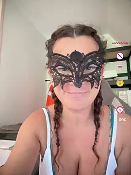 Loveblackzilla online show from May 2026 12:30:01 PM