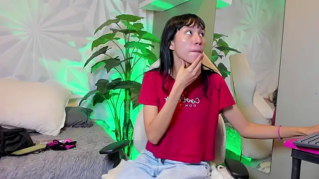 Snapshot of Miaa_Lee7 chatting on November 2025 08:20:01 PM Miaa Lee7 online show from November 2025 08:20:01 PM