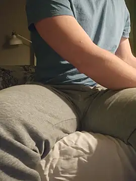 Snapshot of JamesHarolds chatting on February 2025 09:10:01 PM JamesHarolds online show from February 2025 09:10:01 PM