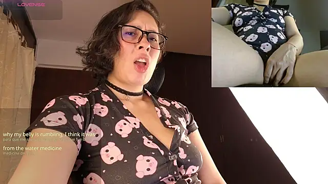 sophia dumont online show from October 2025 12:44:02 AM