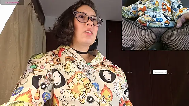 sophia dumont online show from November 2025 01:06:01 AM