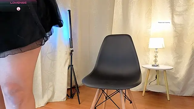 sophia dumont online show from November 2025 10:31:02 PM