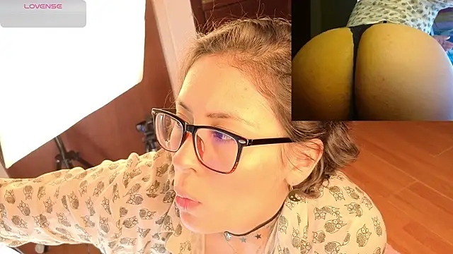 sophia dumont online show from September 2025 11:36:02 PM