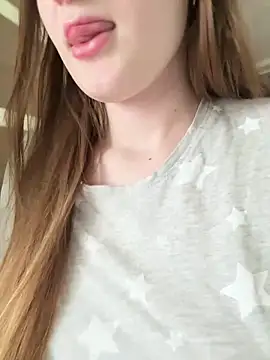 Snapshot of Evi_murr chatting on February 2025 12:22:01 PM Evi murr online show from February 2025 12:22:01 PM