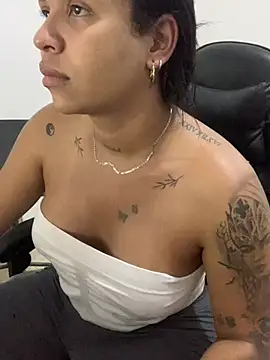 tinalove7 online show from February 2025 03:59:02 PM